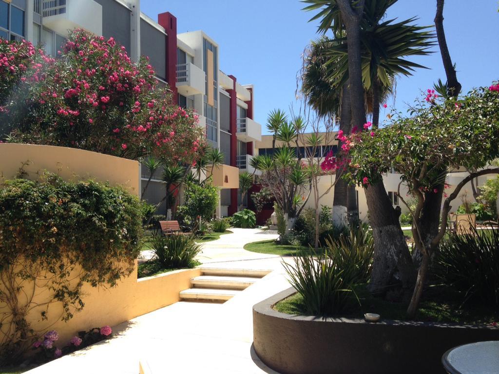 Dali Suites Hotel Tijuana Exterior photo